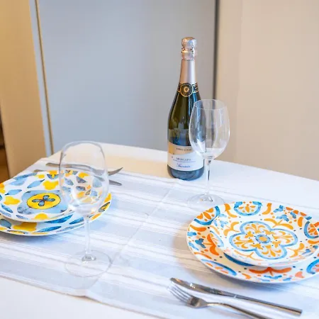Paradise - Comfort & View - Great Location Apartamento Bérgamo